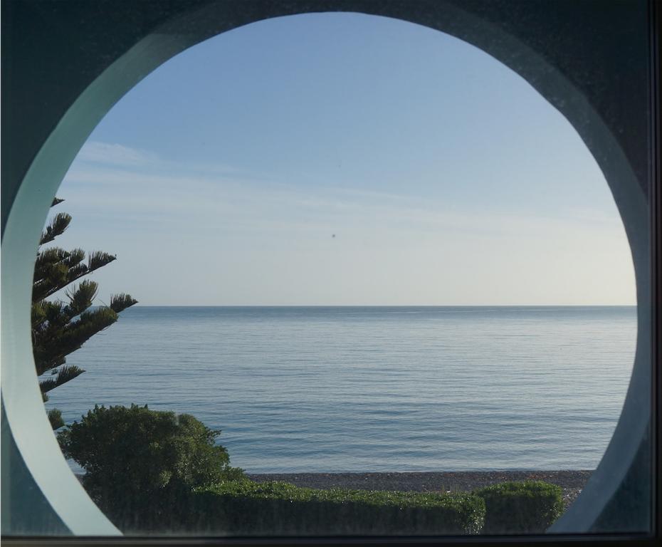 Waves Apartments Kaikoura Extérieur photo